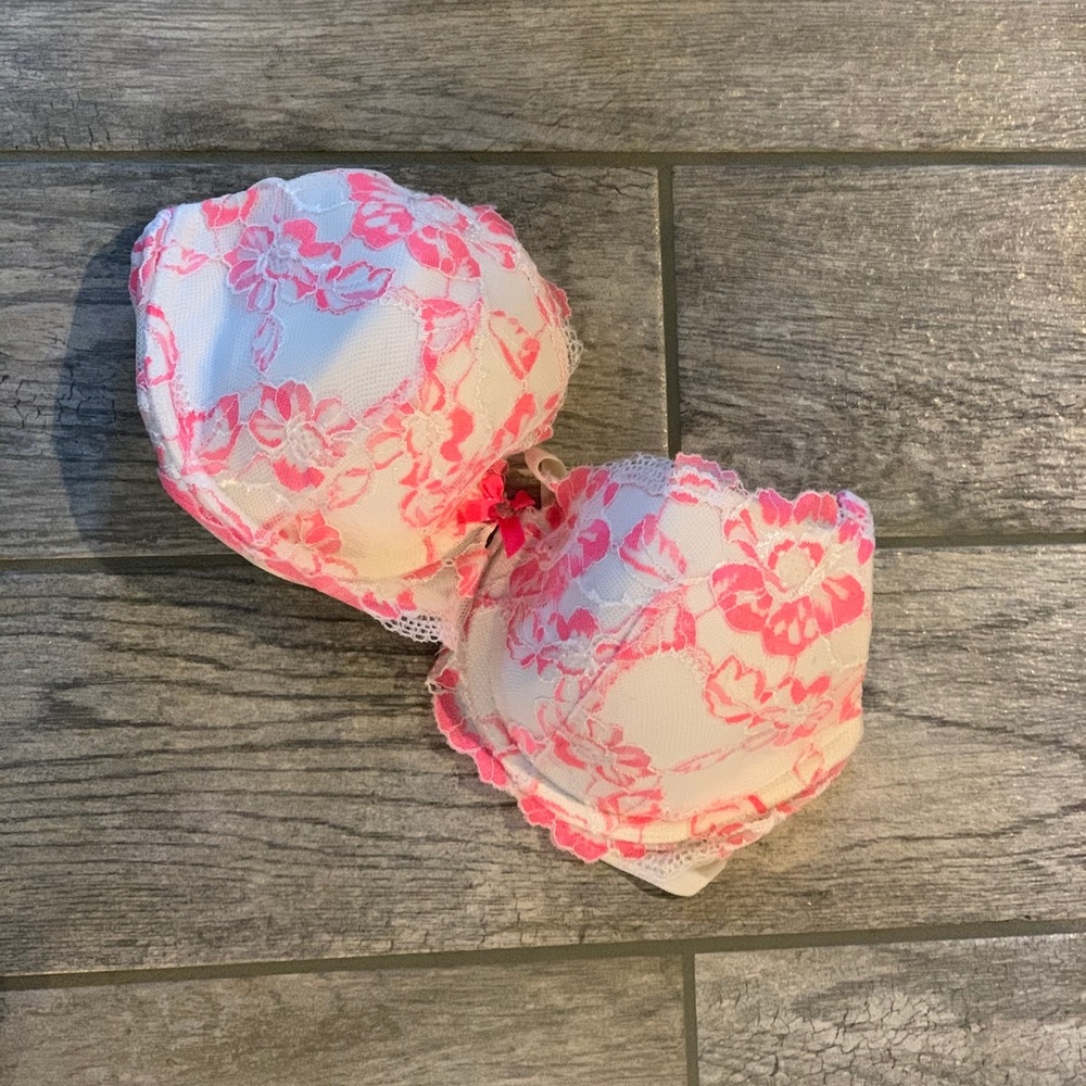 Victoria’s Secret pink and white laced bra